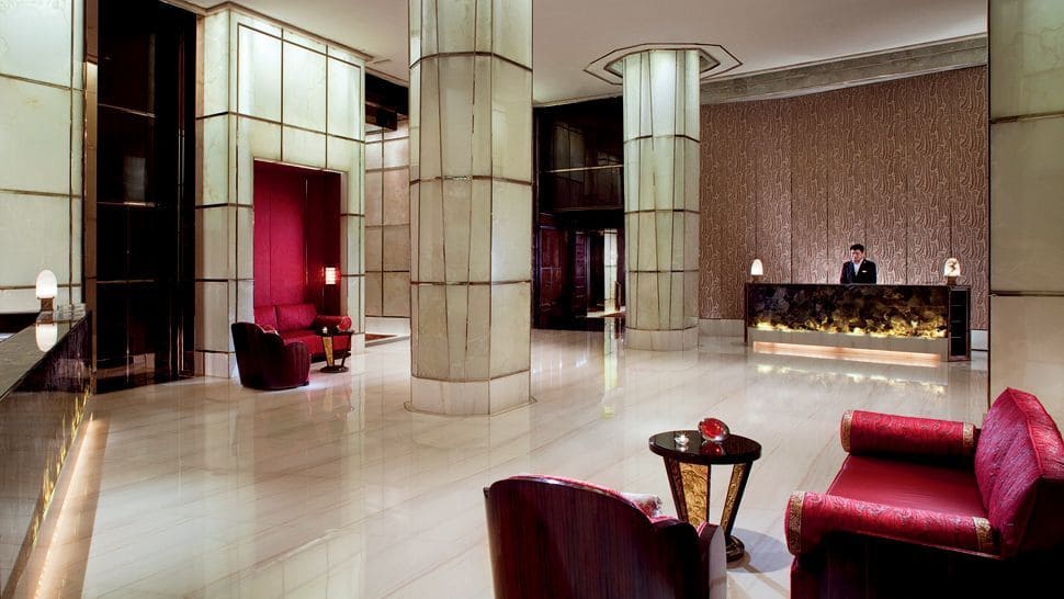 Ritz-Carlton-Shanghai,-Pudong-12