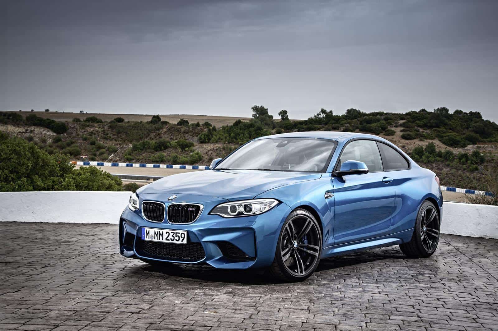 2016-BMW-M2-5