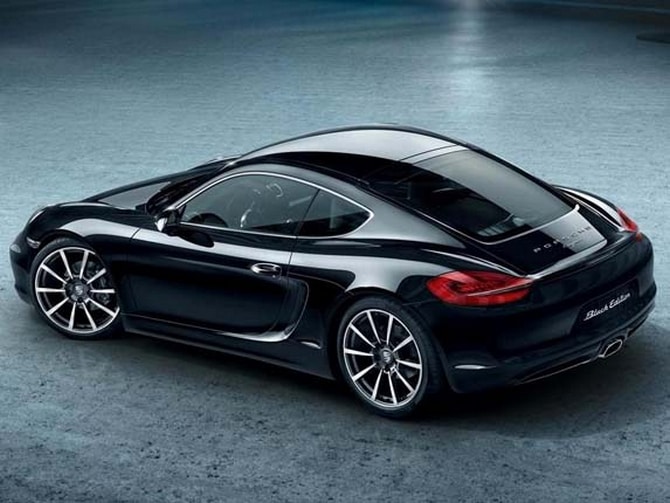 2016-Porsche-Cayman-Black-Edition-3