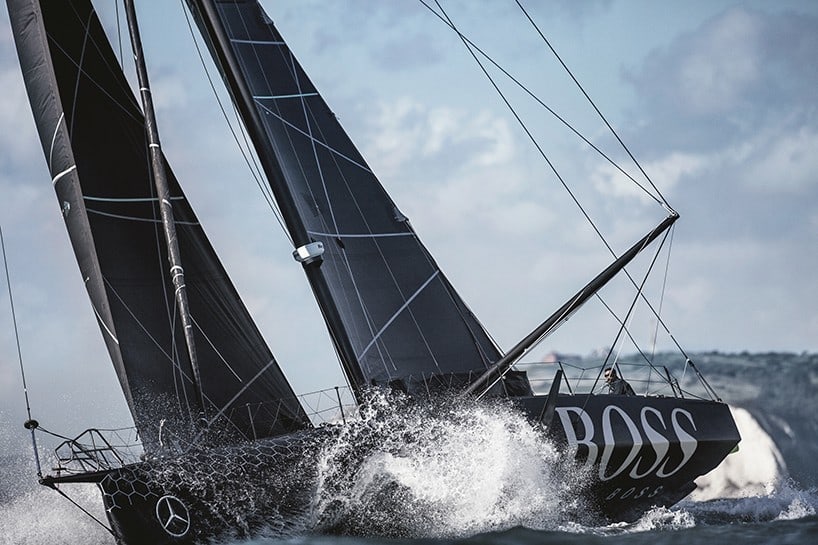 IMOCA-hugo-boss-racing-yacht-2