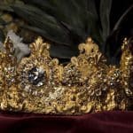 Dolce-Gabbana-Exclusive-Crown-2