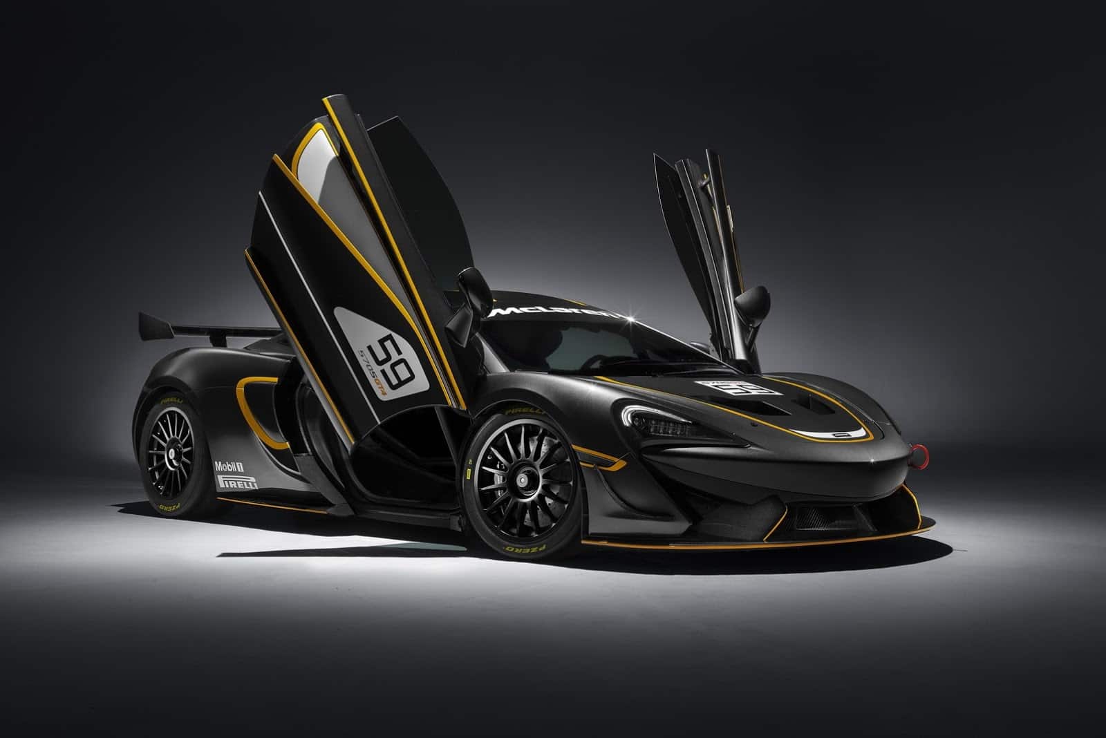 McLaren-570S-GT4-official-1