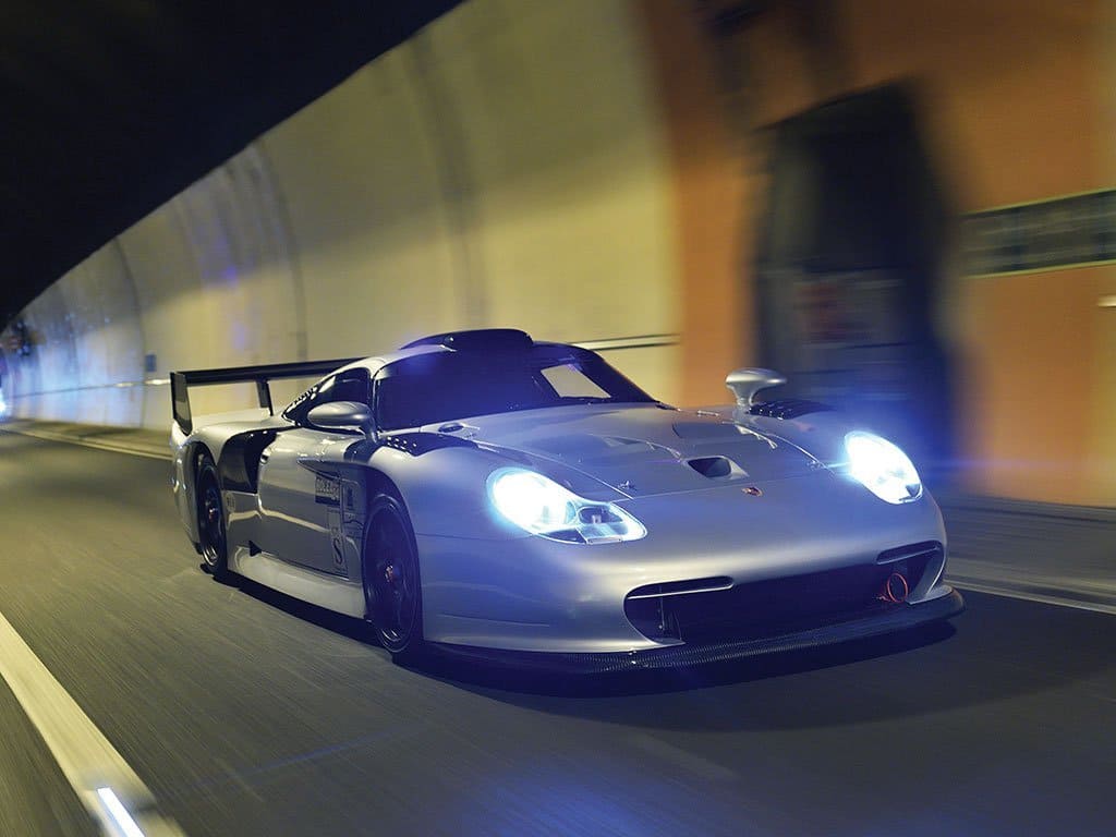 Road-Legal-Porsche-911-GT1-Evo-Auction-8