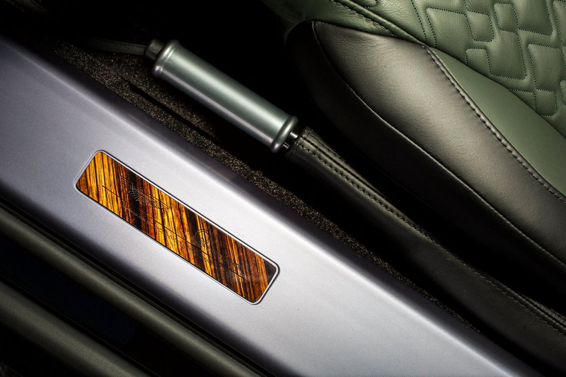 Aston Martin V8 Vantage S Swedish Forest Edition 6