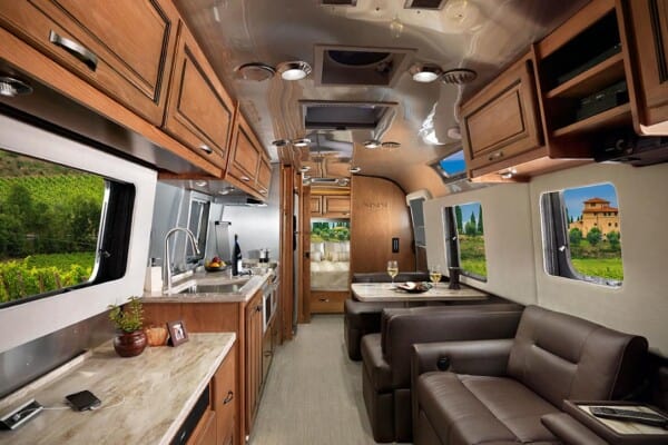 Travel in Style with the 2017 Airstream Classic XL