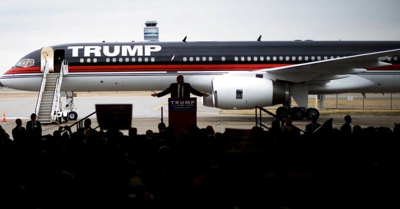 Máy bay riêng của Donald Trump