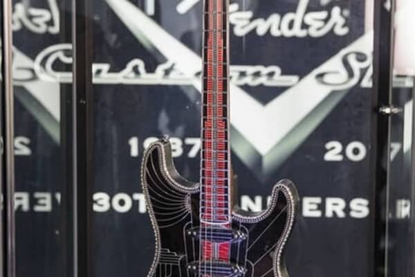 Official Fender Studioliner 13