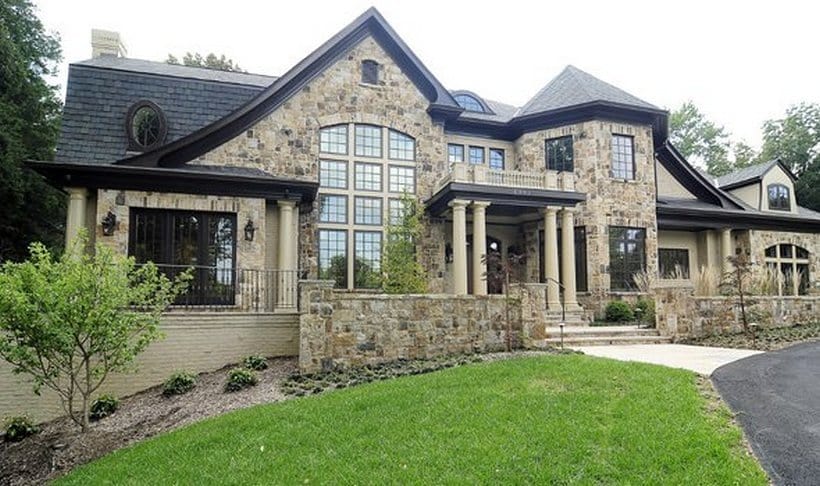 10 Amazing Homes Owned by NHL Players