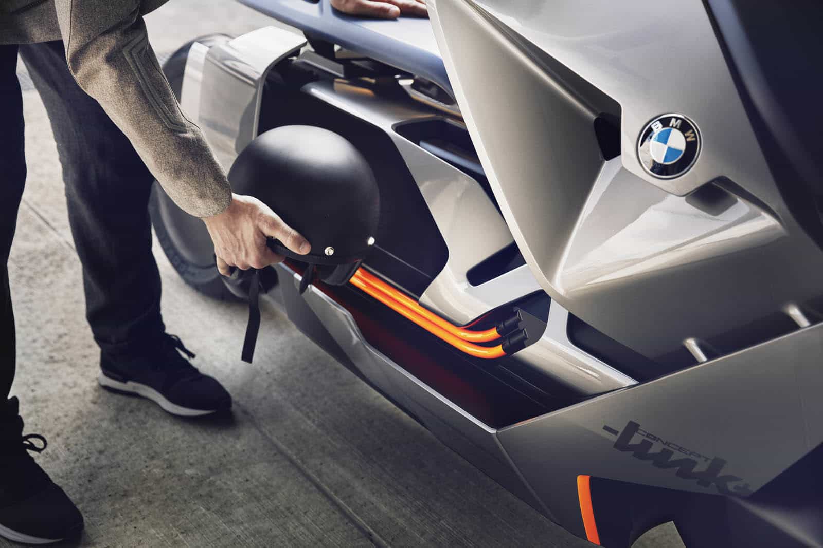 BMW Concept Link Scooter 11