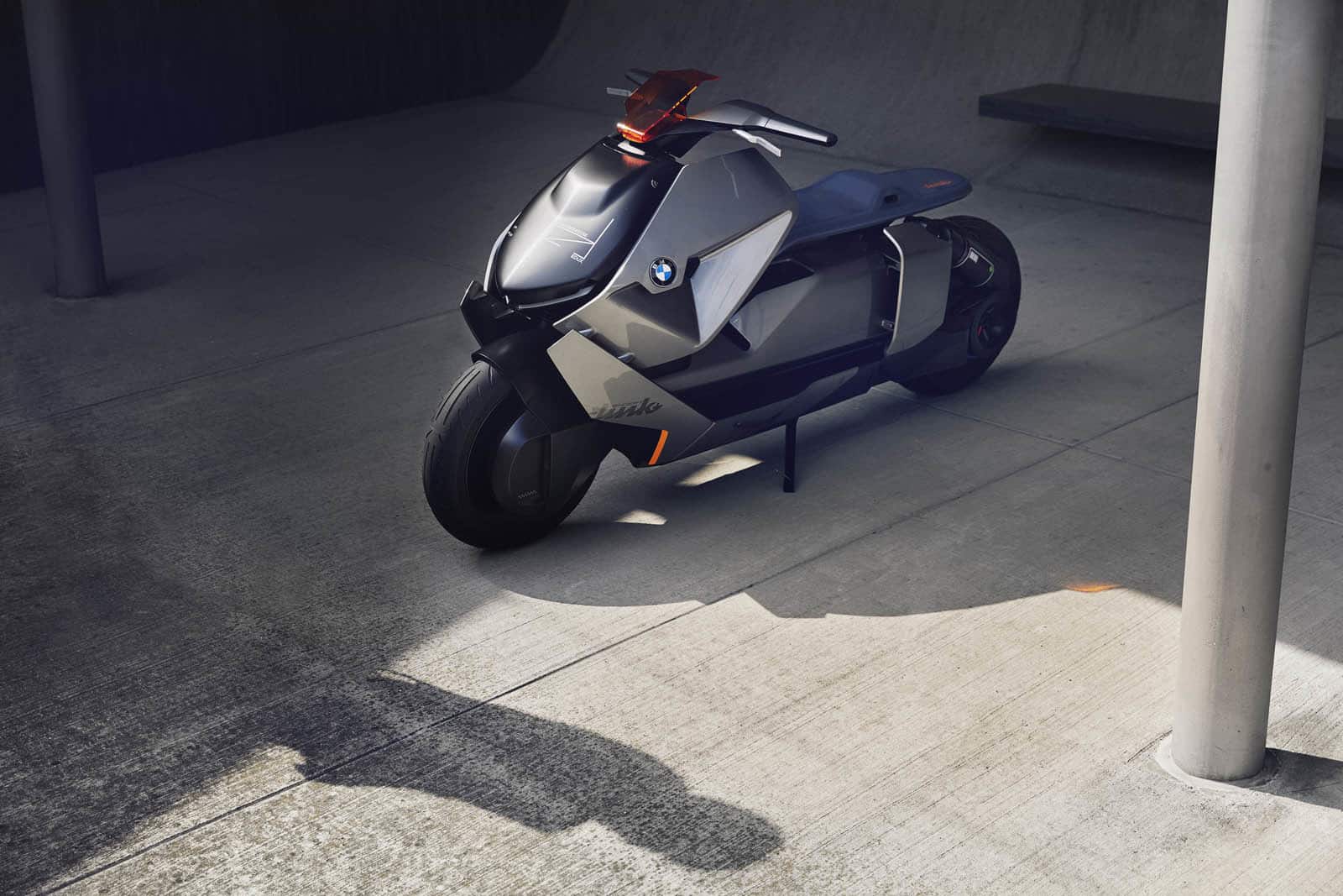 BMW Concept Link Scooter 6