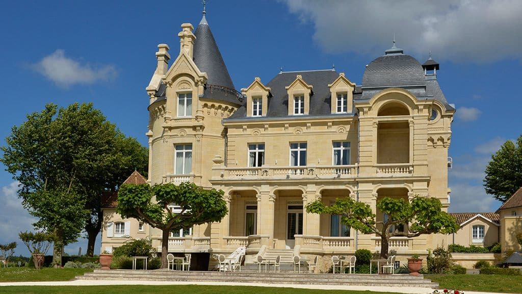 Château Grand Barrail Hotel 2