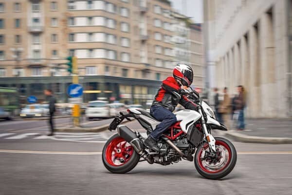 2018 Ducati Hypermotard 939 1
