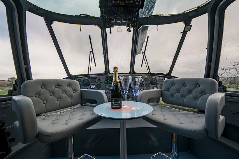 helicopter-hotel-room-glamping-sea-king-3