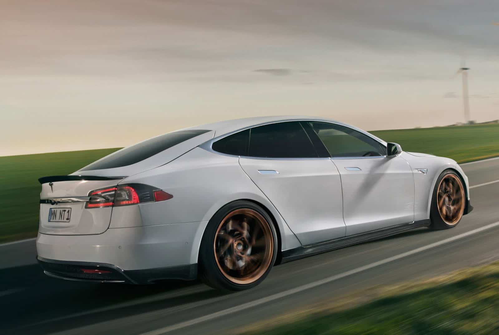 Tesla Model S Novitec 6