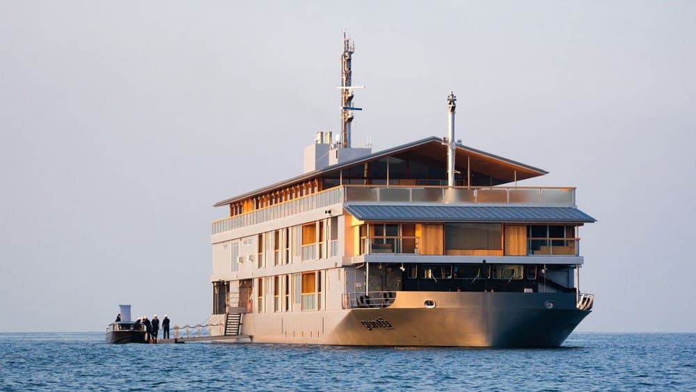 Guntû Is A Magical Floating Hotel From Japan