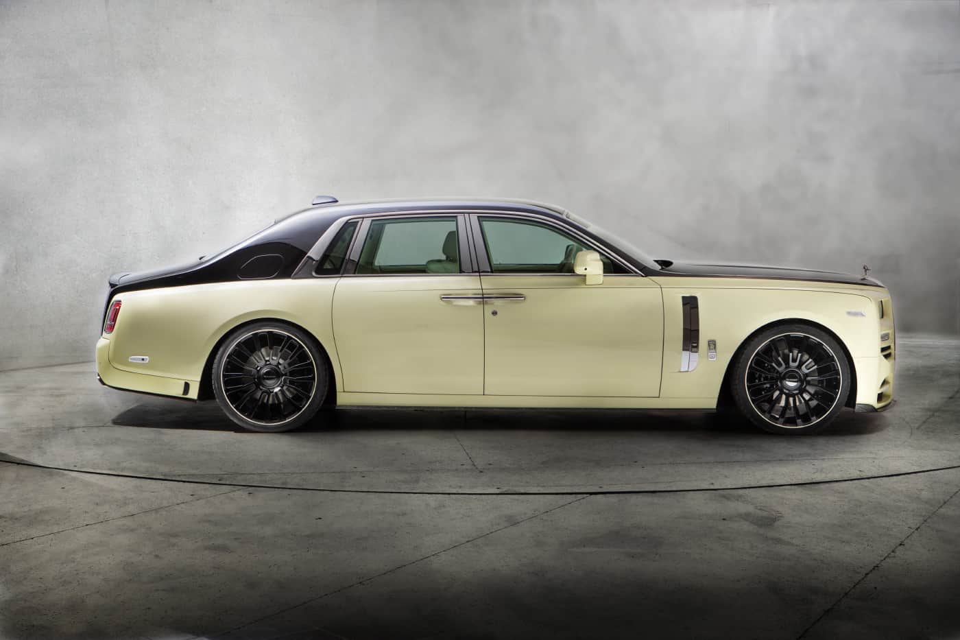 Mansory Rolls-Royce Phantom VIII 