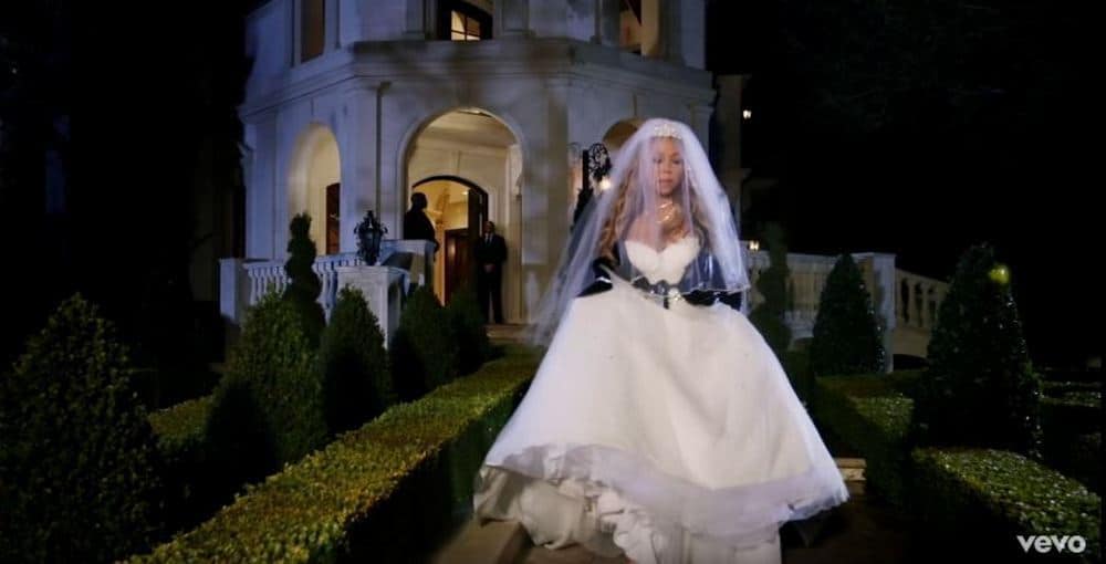 Mariah Carey wedding dress