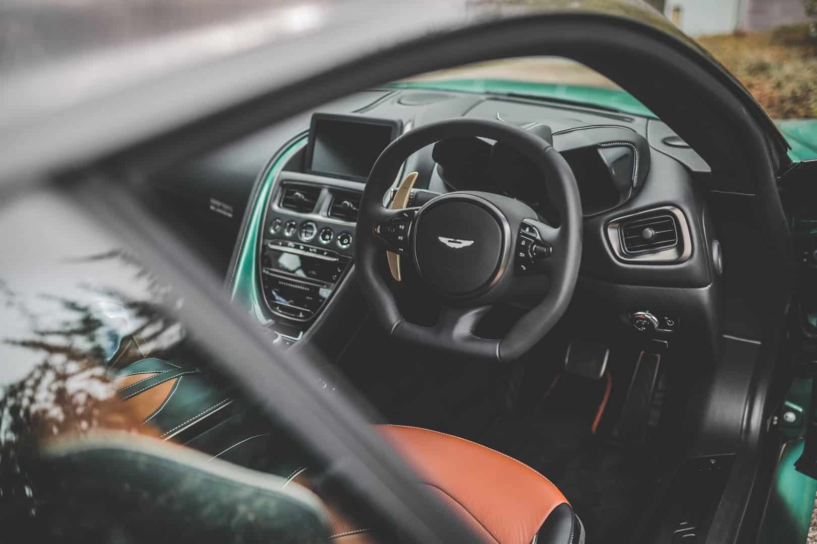 Aston Martin DBS 59 3