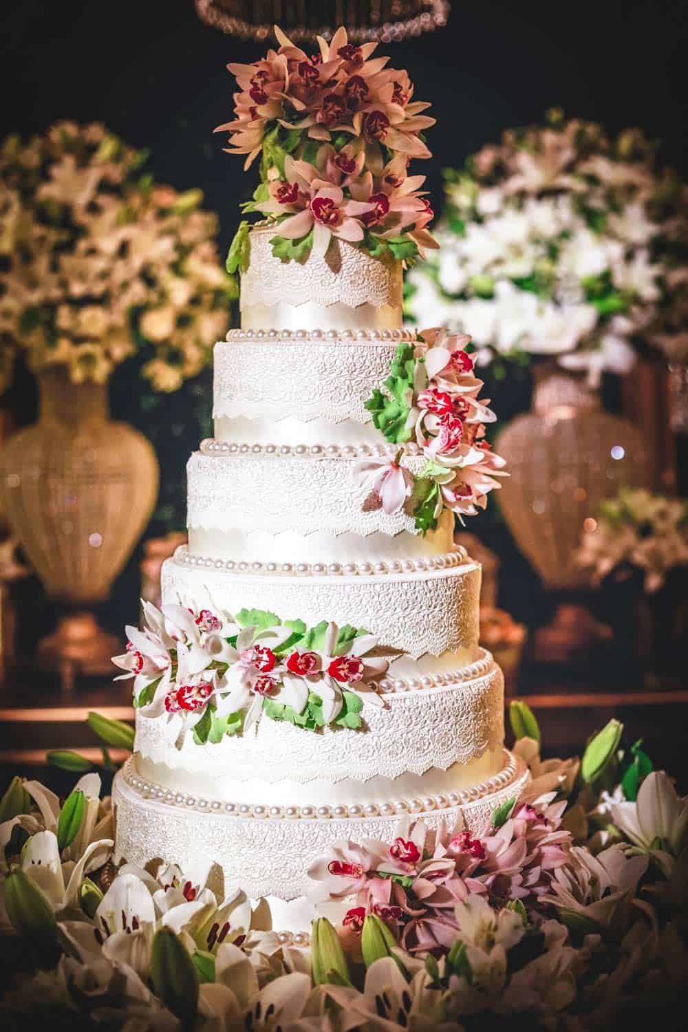 most-expensive-wedding-cakes-luxury-cake-with-flowers