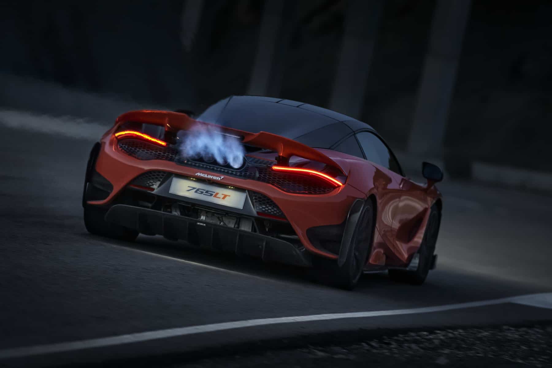 McLaren 765LT 6