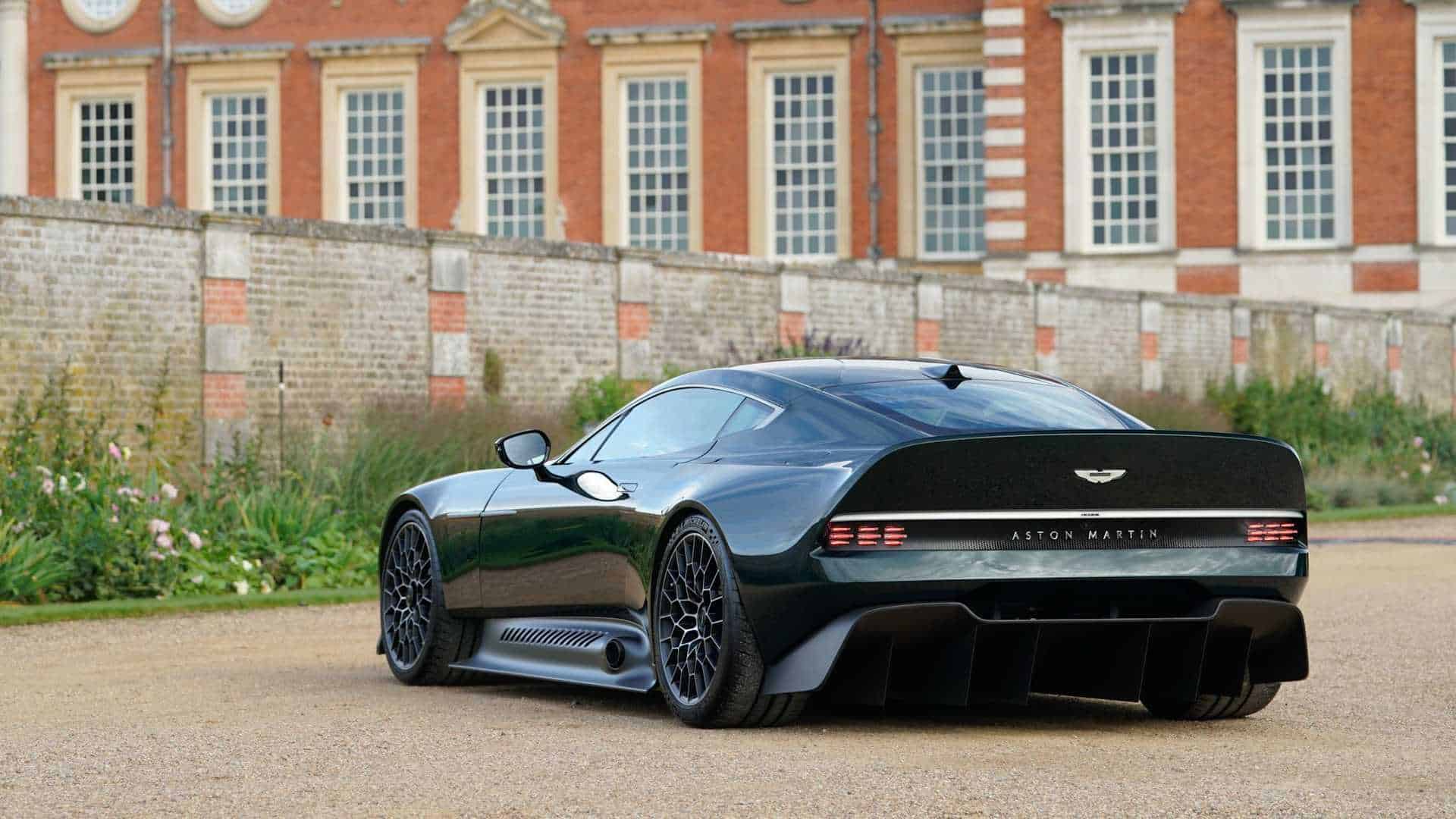 Aston Martin Victor 11