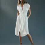 Простое белое платье Massimo Dutti
