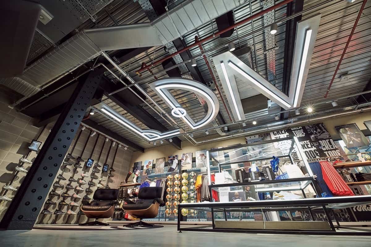 Экспериментальный магазин Adidas