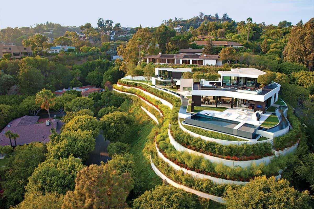 Modern Mansion in Beverly Hills 1