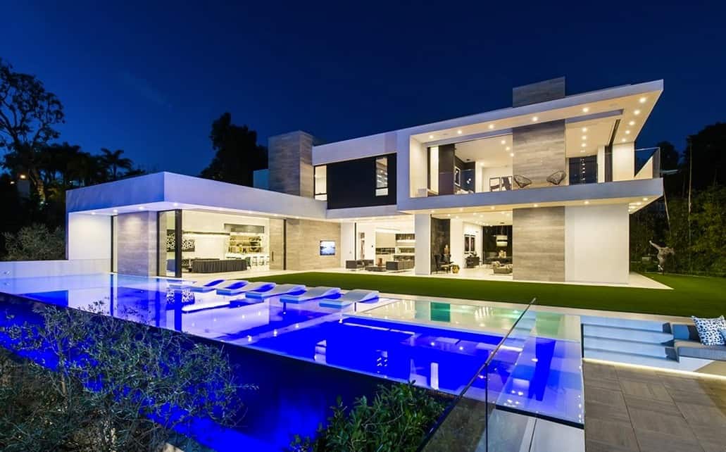 Modern Newly Built Home in Beverly Hills 1