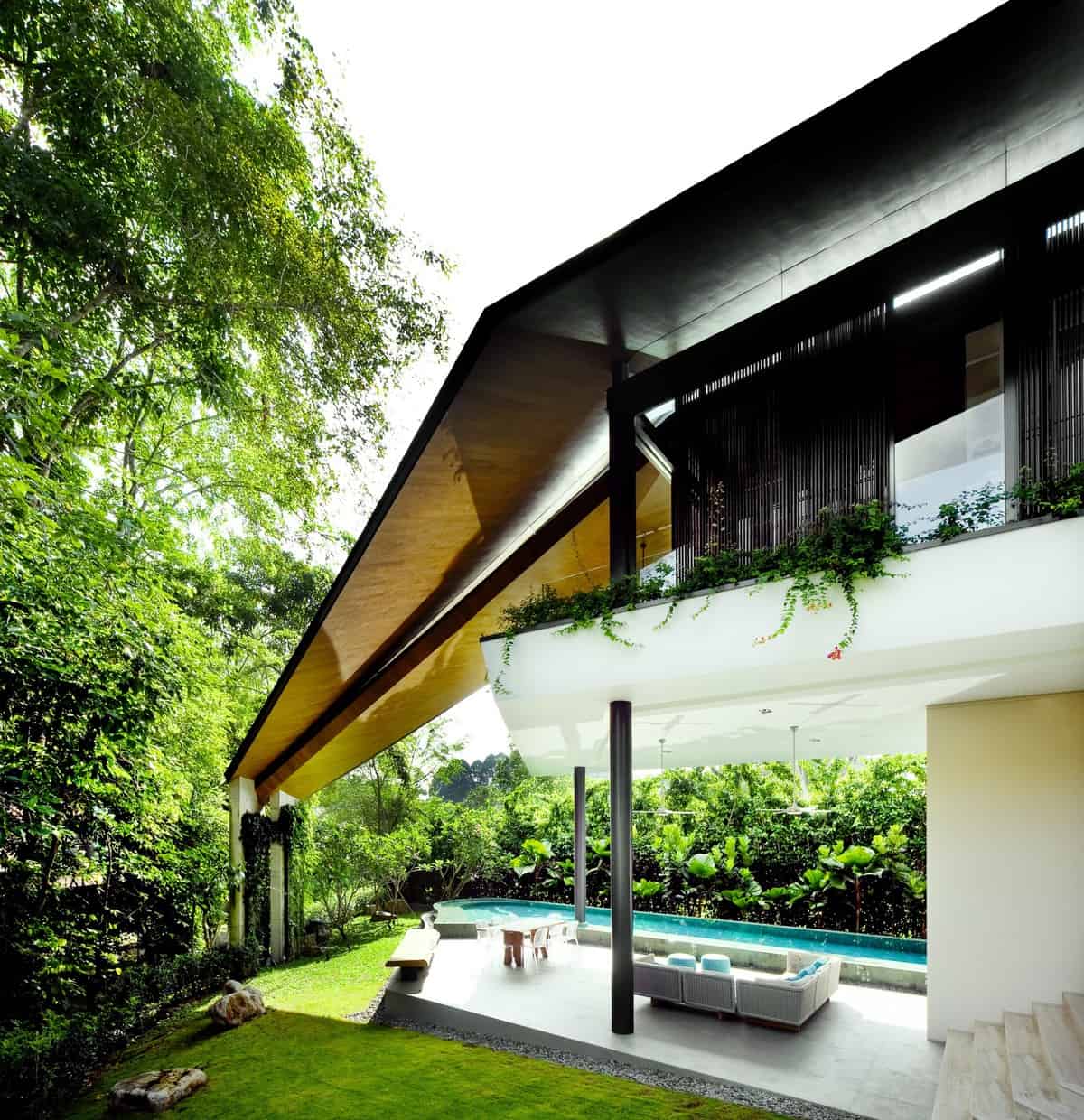 The Winged House in Singapore by K2LD Architects 1