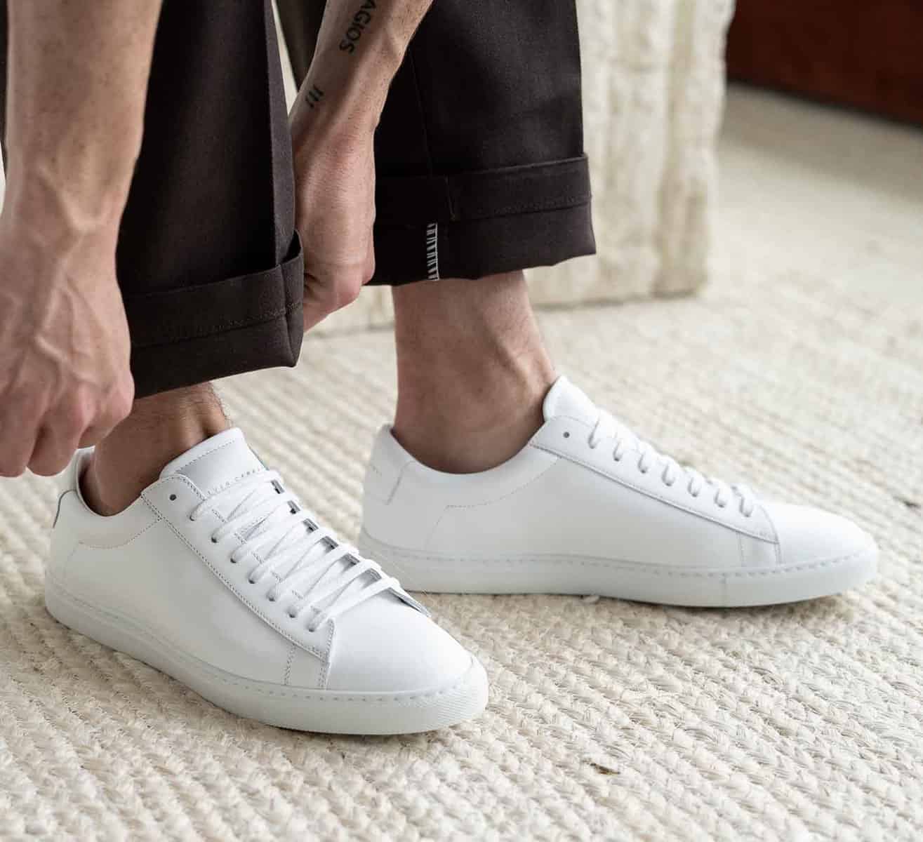 Korean Fashion Casual Leather White Shoes Mens All-Match Black Sneakers Mens Shoes Trend Mens White Over-Shoes Casual Sneakers Leather Low-top Comfortable Mens Shoes 