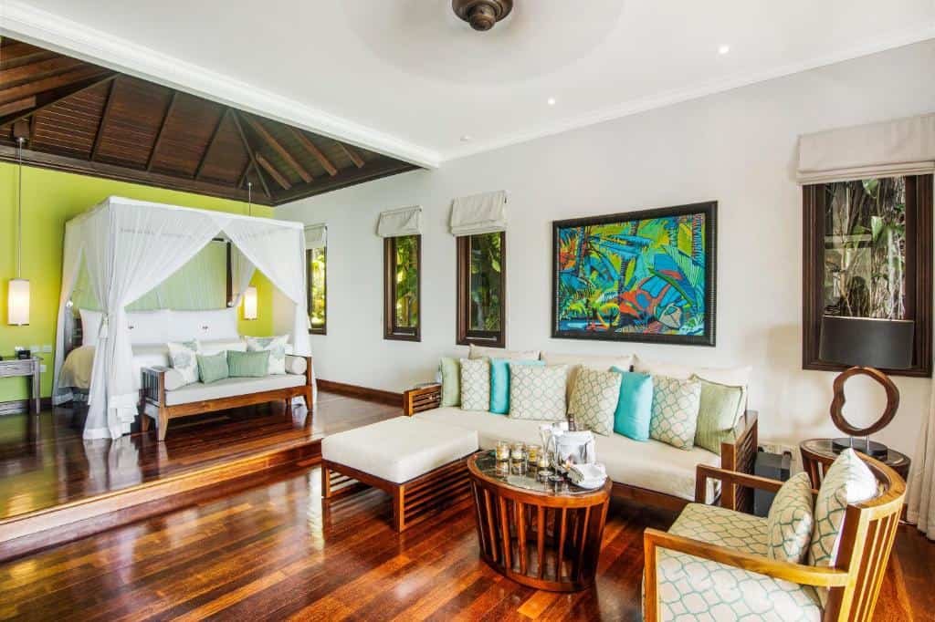 Hilton Seychelles Northolme Resort Villa bedroom