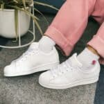How to Style White Sneakers