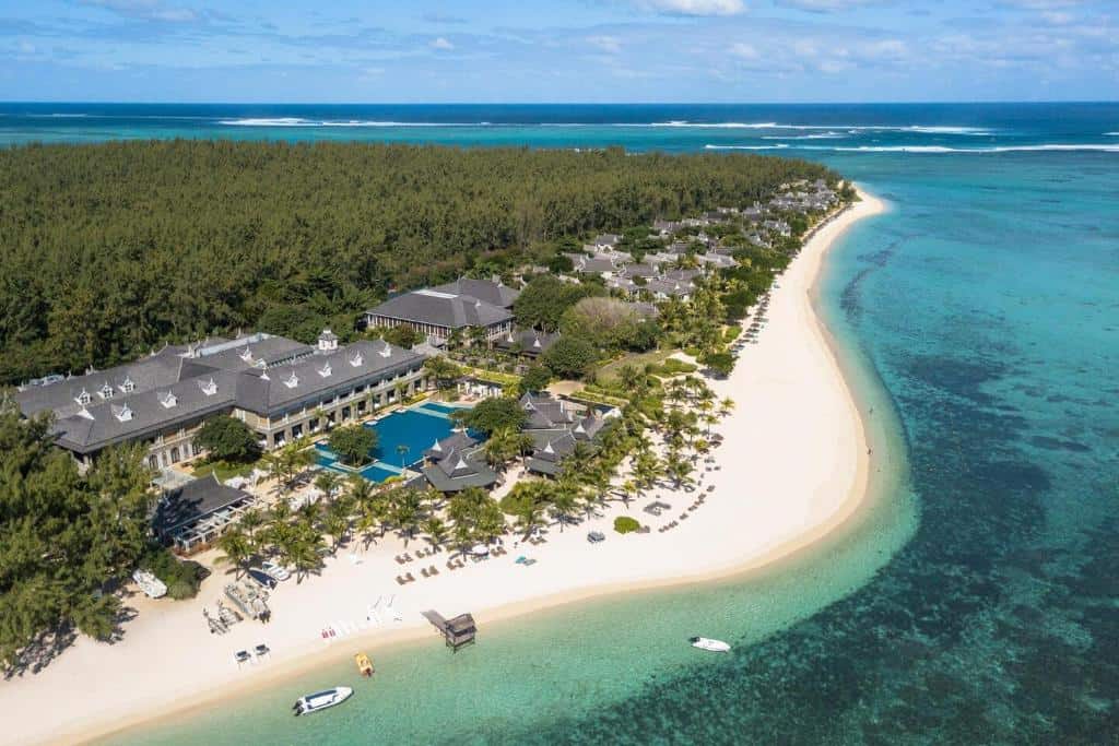omgivet Tage af Politibetjent The 20 Best Hotels & Resorts in Mauritius