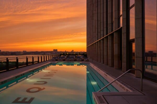 20 Best Hotels with Rooftop Pools in the United States